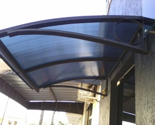 Toldo de&nbsp;policarbonato