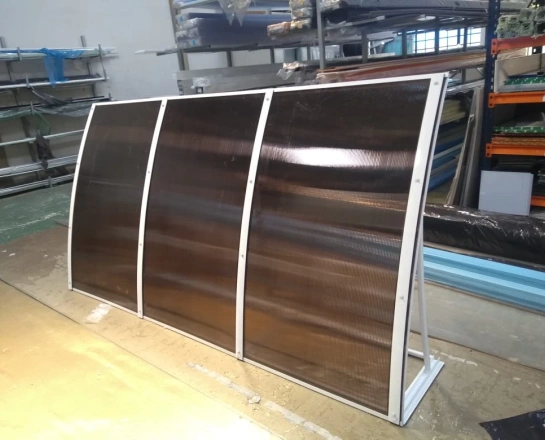 Toldo de&nbsp;policarbonato
